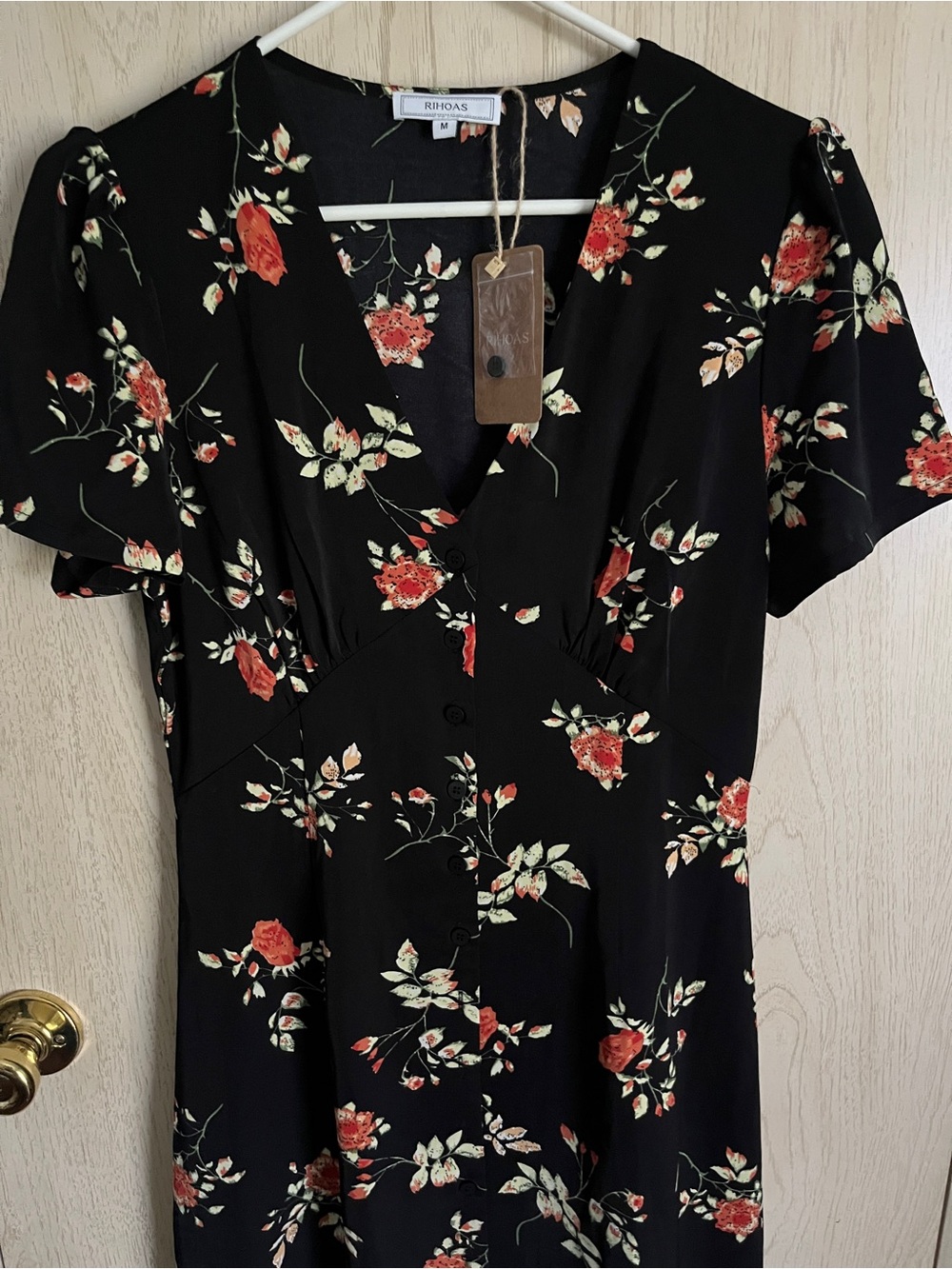 RIHOAS Black V Neck Floral Short Sleeve Maxi Dress Sz Medium - Picture 4 of 12